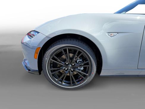 New 2026 MAZDA MX-5 Miata Club RWD image 9
