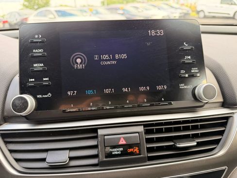 Used 2018 Honda Accord LX image 35