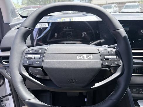 New 2026 Kia Sportage EX FWD image 12