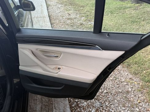 Used 2013 BMW 528i xDrive Sedan image 27