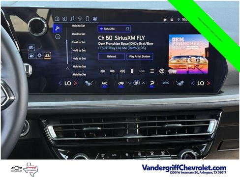 Used 2024 Chevrolet Traverse LT w/ LPO, Floor Liner Package FWD image 16