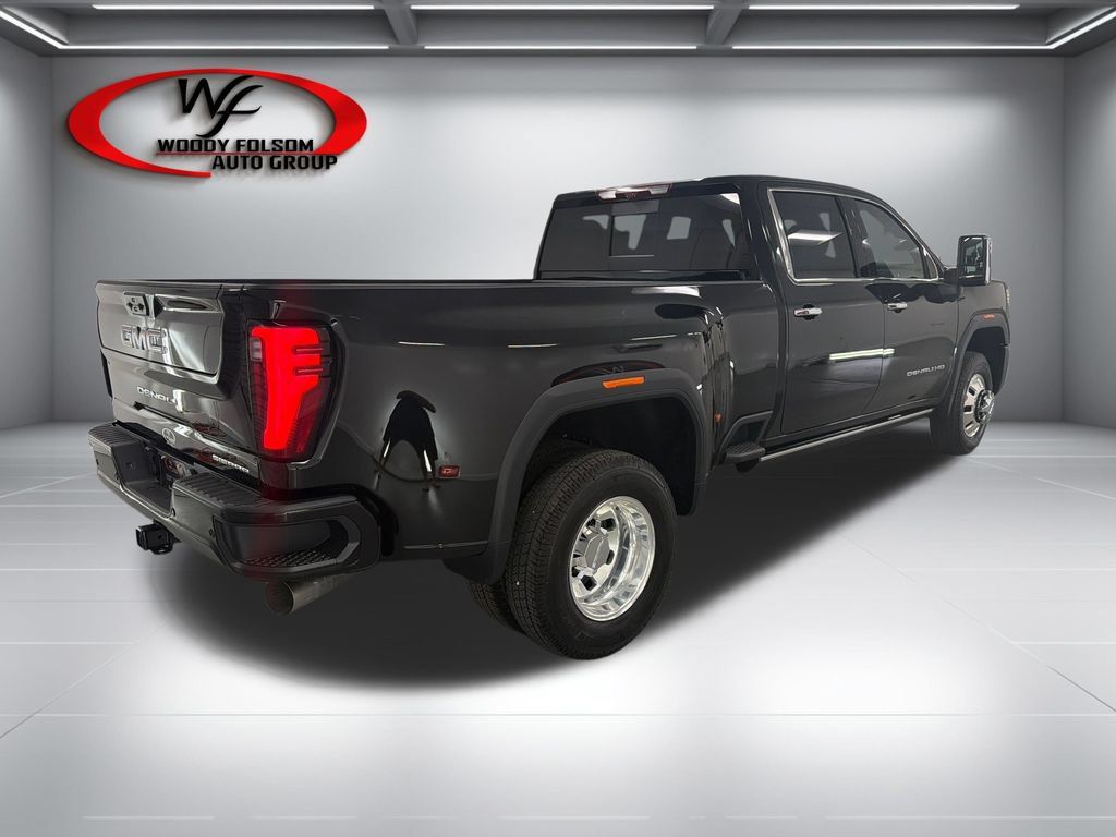 New 2026 GMC Sierra 3500 Denali w/ Denali Reserve Package AWD/4WD image 7