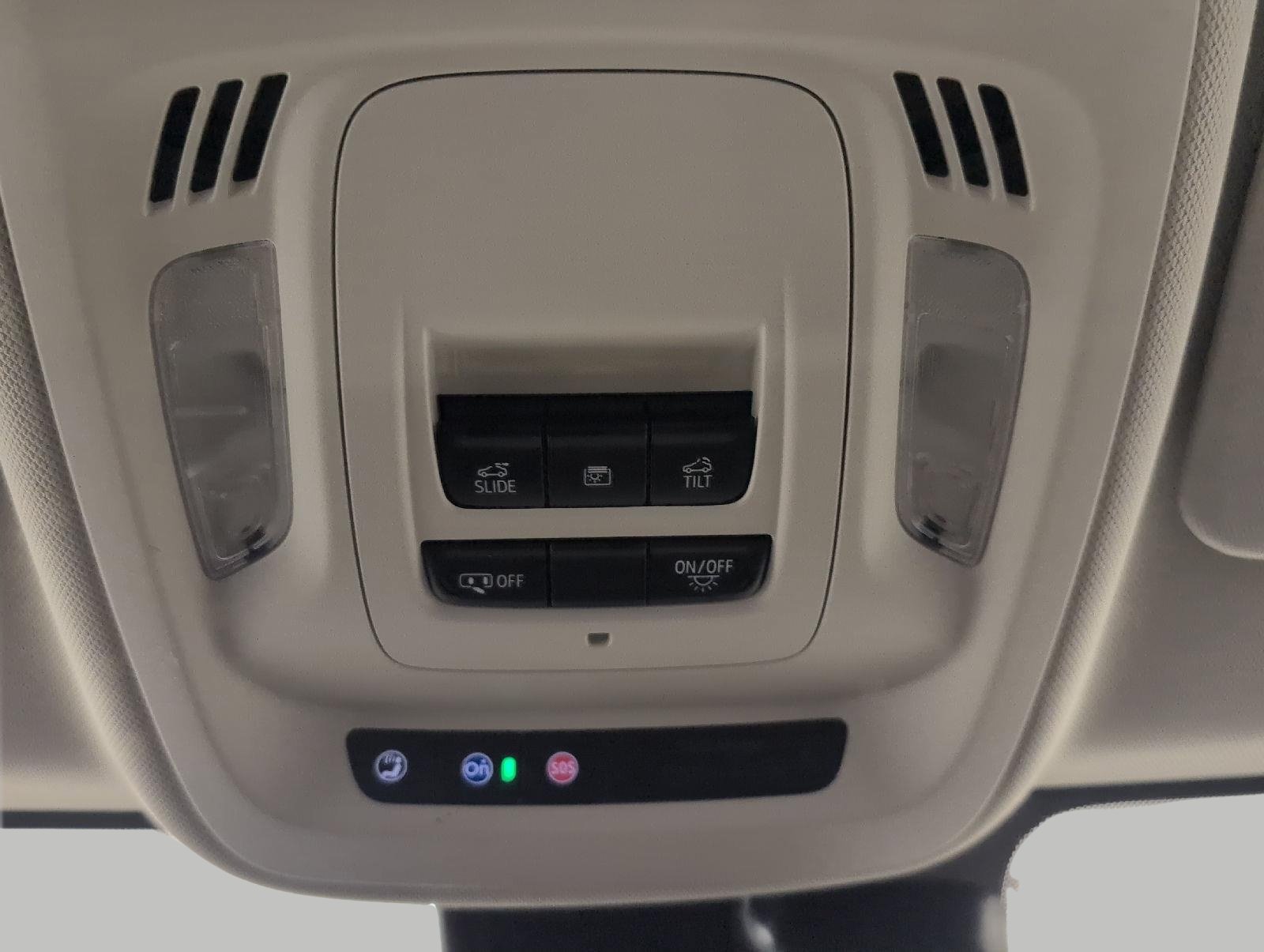 Used 2023 Buick Envision Essence w/ Sport Touring Package AWD/4WD image 18