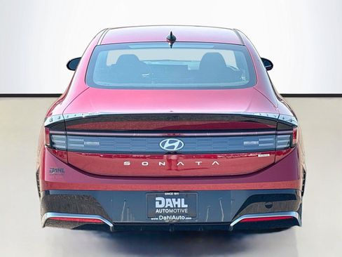 Certified 2025 Hyundai Sonata SEL FWD image 12