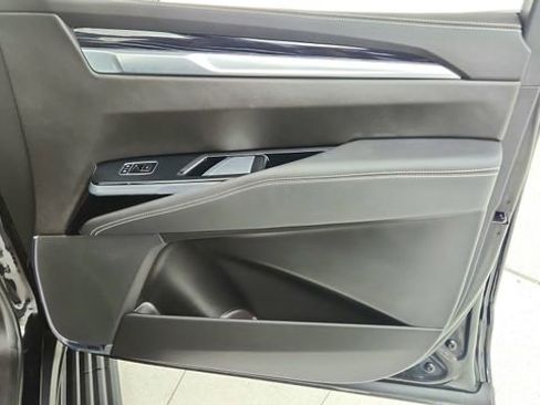 Used 2025 Cadillac Escalade Sport w/ Touring Package image 25