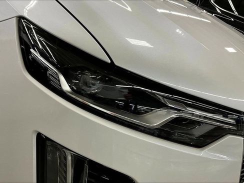 Certified 2025 Cadillac XT6 Luxury image 33