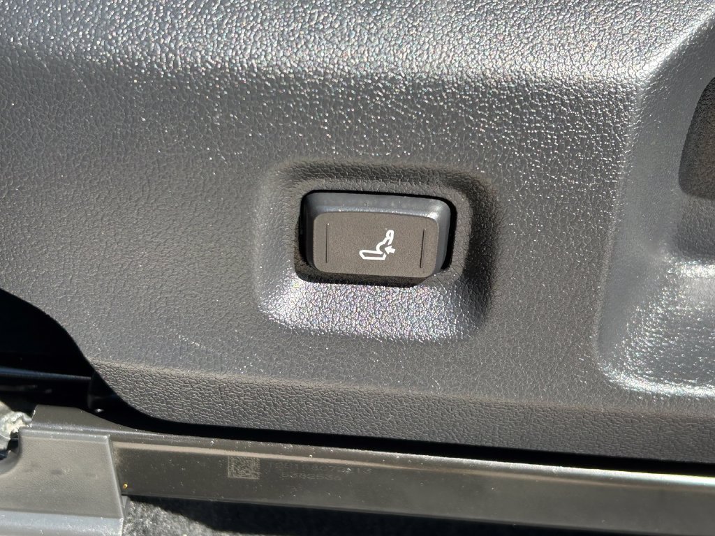 Certified 2025 Toyota Tacoma SR5 RWD image 22