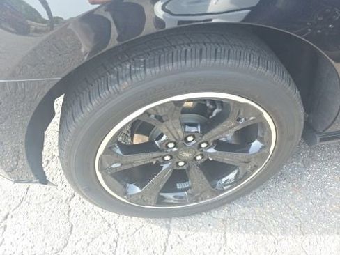 Used 2023 Ford Expedition Limited RWD image 13