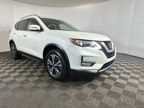 Used 2020 Nissan Rogue SV AWD/4WD image 2