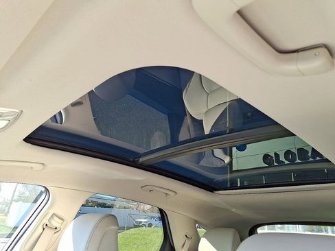 Used 2023 Genesis GV70 2.5T Select w/ Select Package image 15