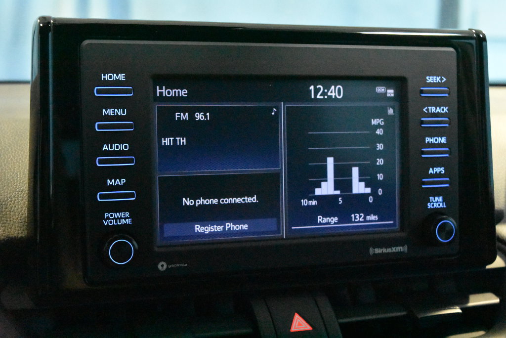 Used 2020 Toyota RAV4 XLE FWD image 10