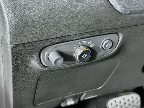 Used 2023 Buick Encore GX Select w/ Experience Buick Package FWD image 17