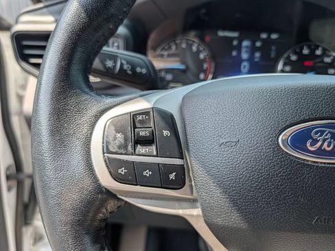 Used 2021 Ford Explorer XLT AWD/4WD image 18
