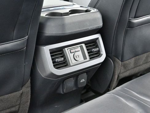 Used 2023 Ford F250 Lariat w/ Lariat Ultimate Package image 31