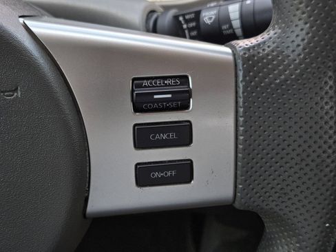 Used 2014 Nissan Frontier SV w/ SV Value Truck Package RWD image 28