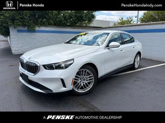 Used 2024 BMW 530i xDrive AWD/4WD video 1