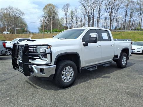 Used 2024 Chevrolet Silverado 2500 LTZ w/ LTZ Convenience Package image 8