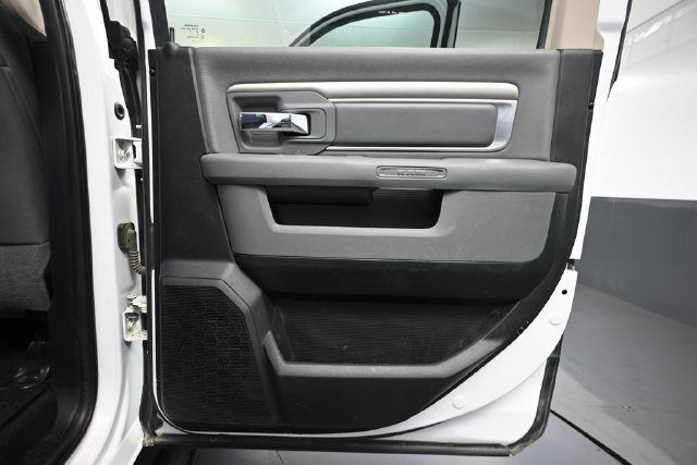 Used 2017 RAM 1500 Big Horn RWD image 31