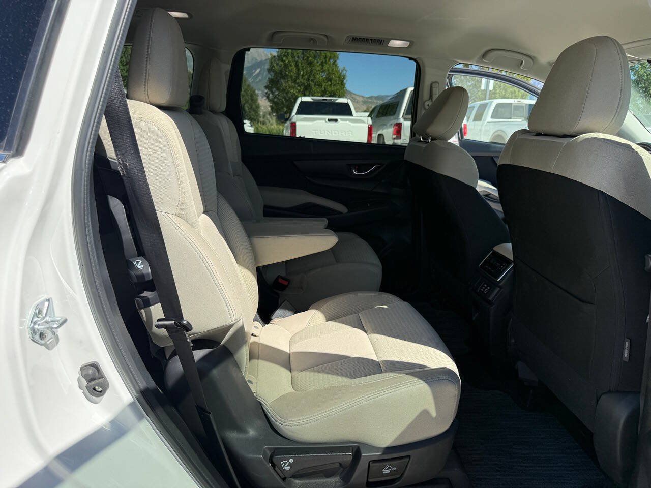 Used 2025 Subaru Ascent Premium AWD/4WD image 16