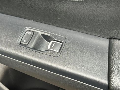 Used 2025 Honda CR-V EX-L image 22