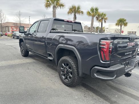 Used 2026 GMC Sierra 2500 AT4 w/ AT4 Premium Plus Package image 8