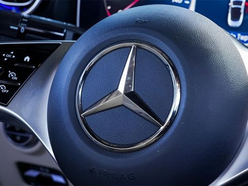 Used 2024 Mercedes-Benz CLE 300 4MATIC Cabriolet image 46