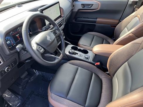 Used 2025 Ford Bronco Sport Outer Banks w/ Outer Banks Tech Package+ AWD/4WD image 24