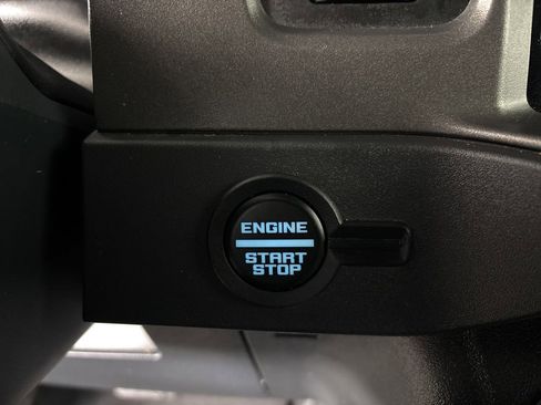 Used 2025 Ford Bronco Big Bend image 17