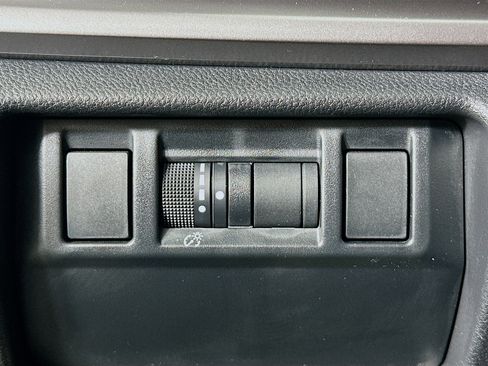 Used 2025 Subaru Impreza 2.0i image 16