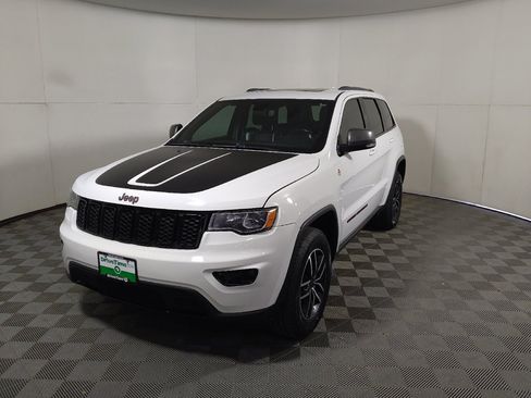 Used 2021 Jeep Grand Cherokee Trailhawk AWD/4WD image 15