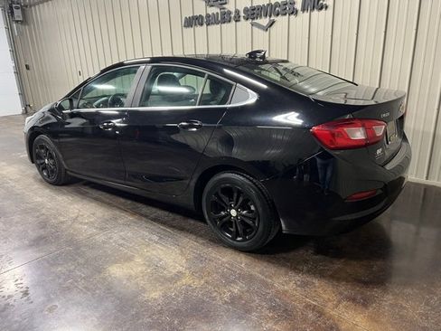 Used 2019 Chevrolet Cruze LT w/ LT Fleet Convenience Package image 5