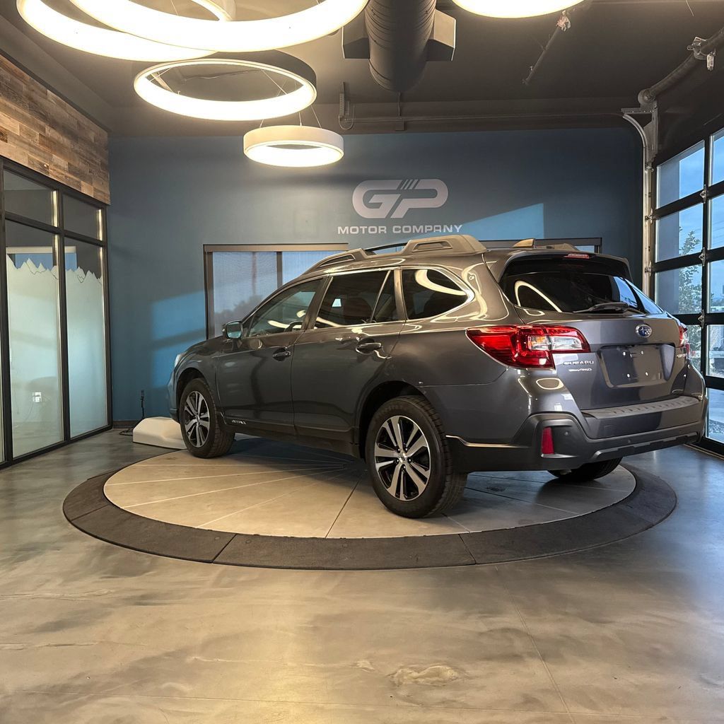 Used 2019 Subaru Outback 2.5i Limited AWD/4WD image 5