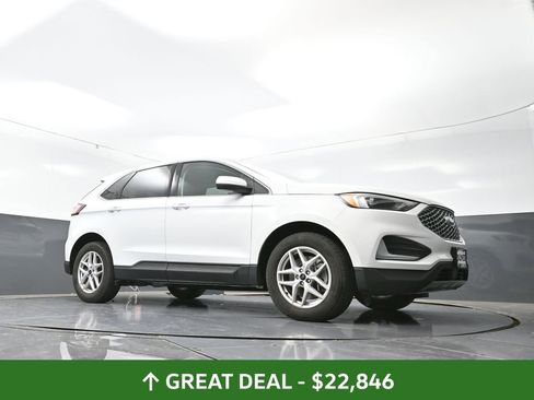 Used 2024 Ford Edge SEL image 52