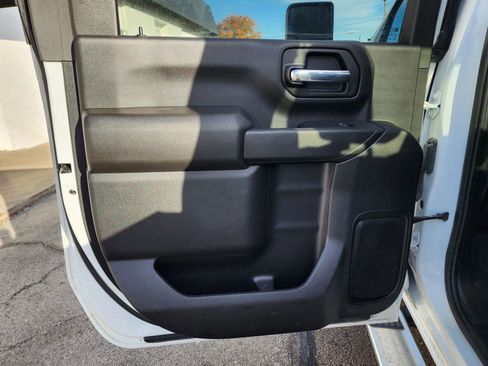 Used 2022 Chevrolet Silverado 2500 LT w/ Convenience Package image 12