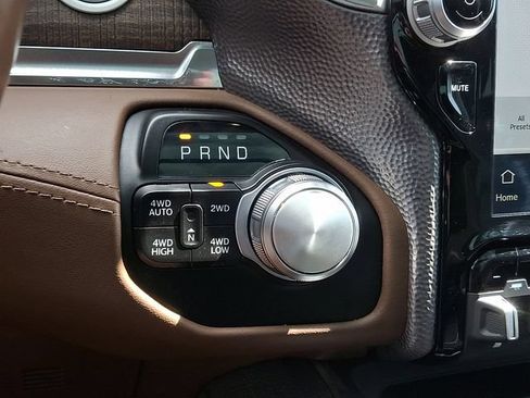 Used 2022 RAM 1500 Limited AWD/4WD image 15