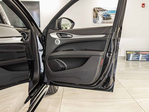 New 2025 Alfa Romeo Stelvio Sprint AWD/4WD image 42