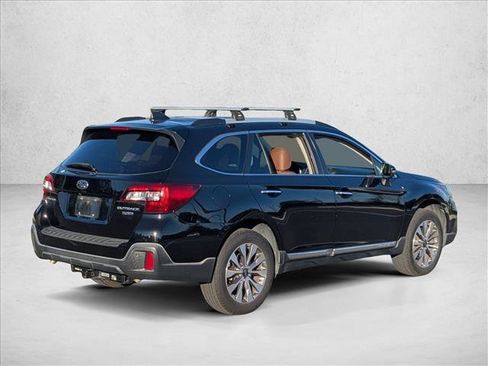 Used 2019 Subaru Outback 3.6R Touring w/ Popular Package #3A AWD/4WD image 5