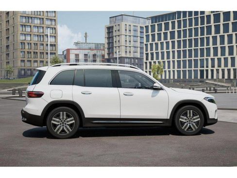 Certified 2024 Mercedes-Benz EQB 250+ image 28