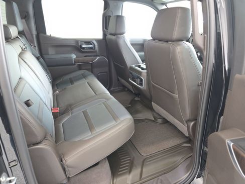 Used 2022 GMC Sierra 1500 Denali w/ Denali Reserve Package image 13