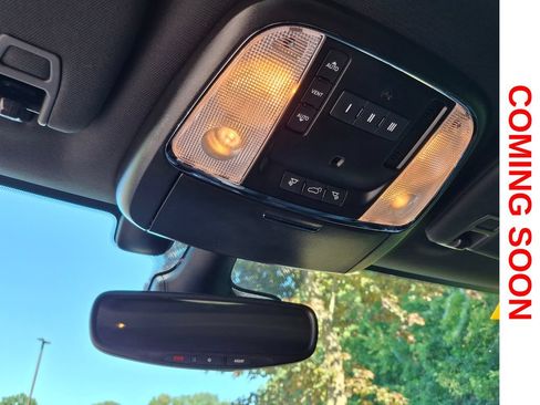 Used 2020 Jeep Grand Cherokee Limited AWD/4WD image 15