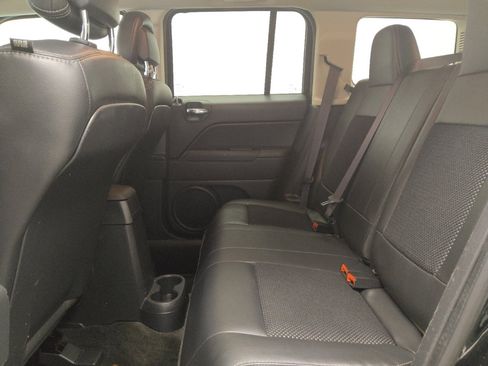 Used 2017 Jeep Patriot Sport w/ Power Value Group AWD/4WD image 21