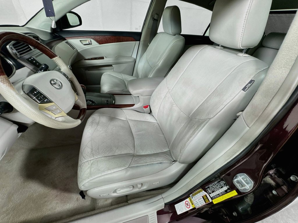 Used 2012 Toyota Avalon Limited FWD image 23