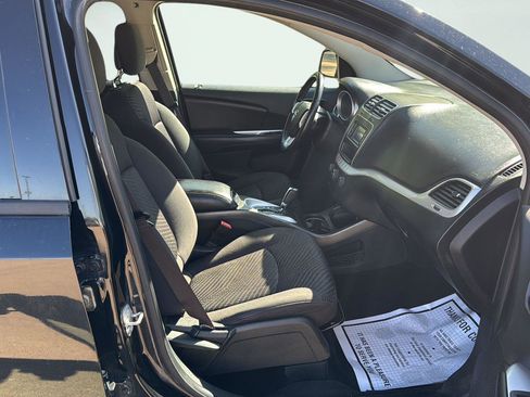 Used 2017 Dodge Journey SE w/ Flexible Seating Group FWD image 26
