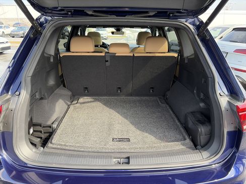 Certified 2022 Volkswagen Tiguan SE image 17