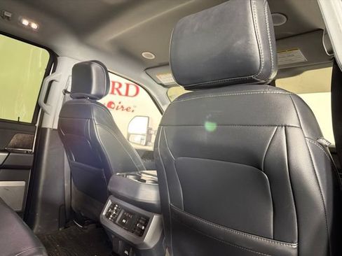Used 2024 Ford F350 Lariat w/ Lariat Ultimate Package AWD/4WD image 19