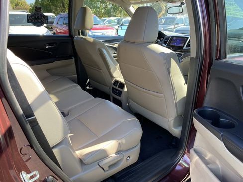 Used 2017 Honda Pilot EX-L image 18