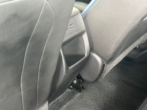 Used 2025 Buick Envista Sport Touring image 24