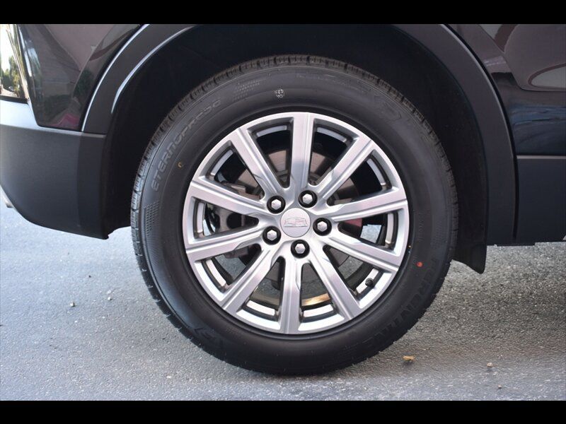 Used 2023 Cadillac XT4 Premium Luxury FWD image 37