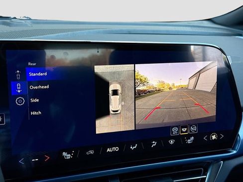 New 2026 Chevrolet Equinox EV LT image 15