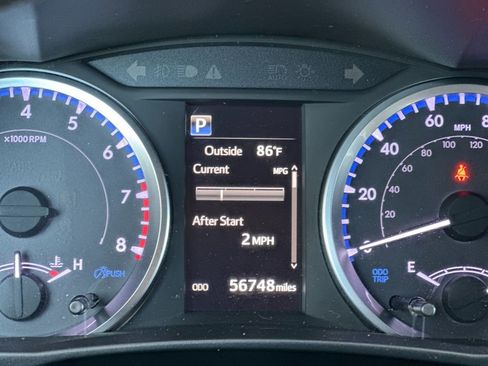 Used 2019 Toyota Highlander LE FWD image 26